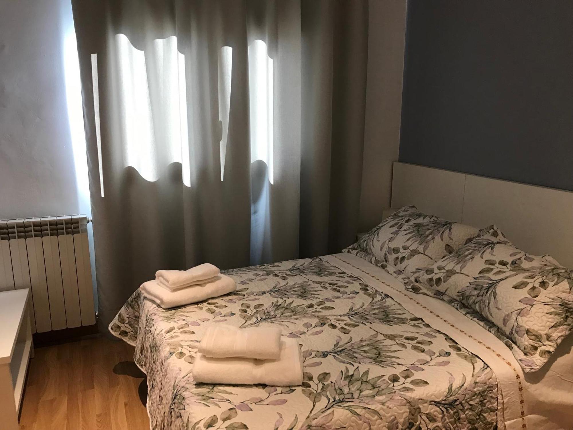 Hostal Casiano Camarasa Екстер'єр фото