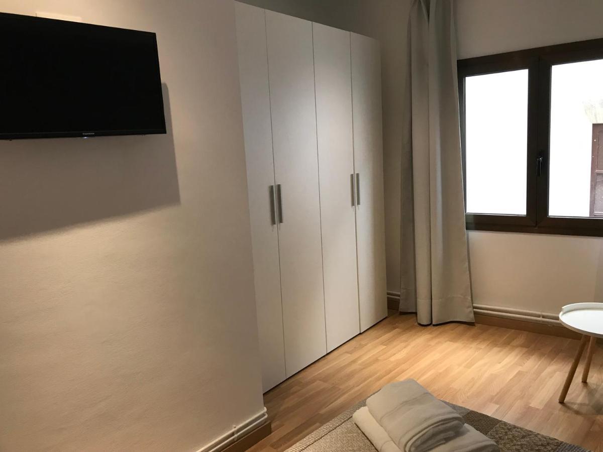 Hostal Casiano Camarasa Екстер'єр фото
