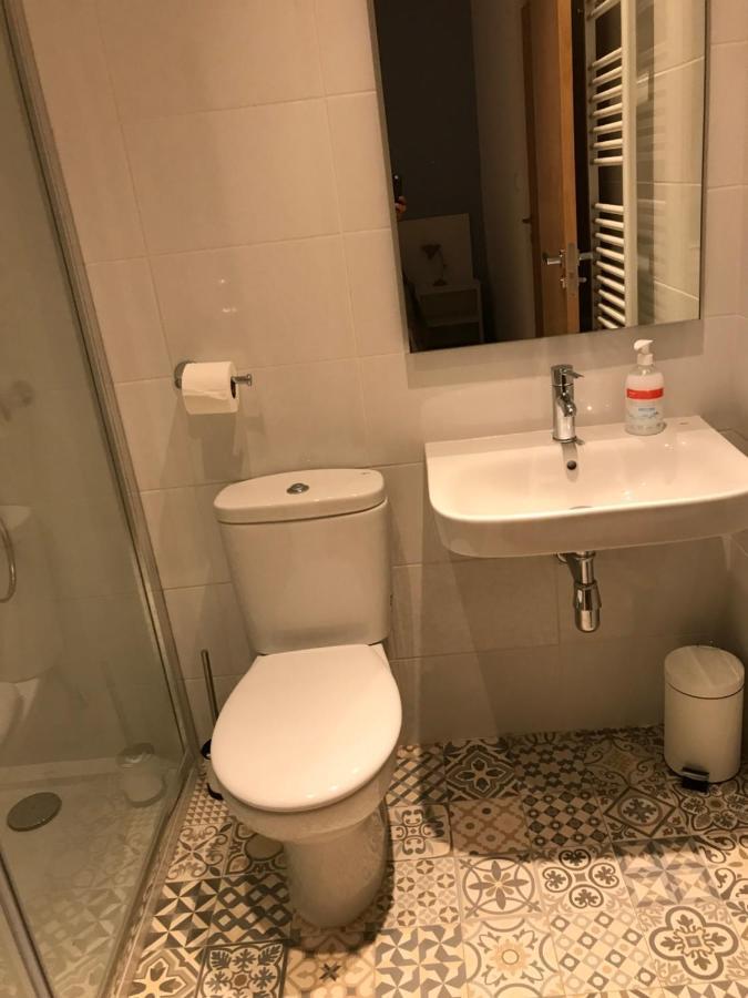 Hostal Casiano Camarasa Екстер'єр фото