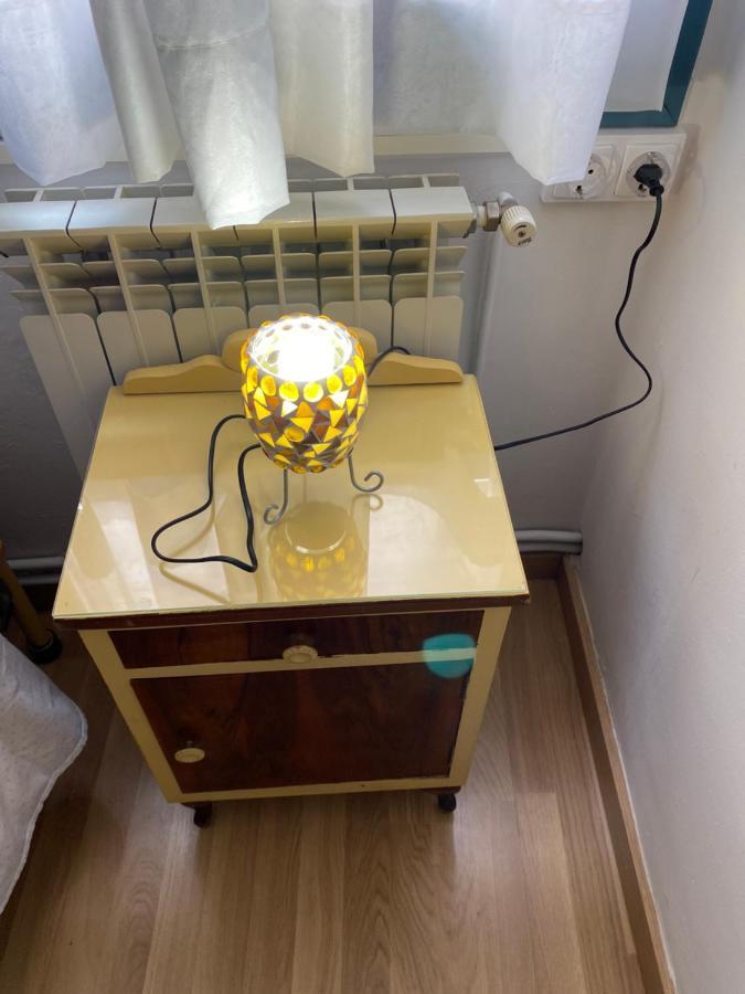 Hostal Casiano Camarasa Екстер'єр фото